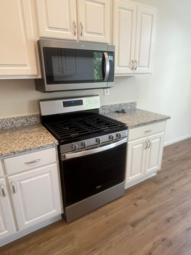 Building Photo - Beautiful 3 Bed, 2 Bath Home with 2-Car Garage in Desirable Sparks Neighborhood