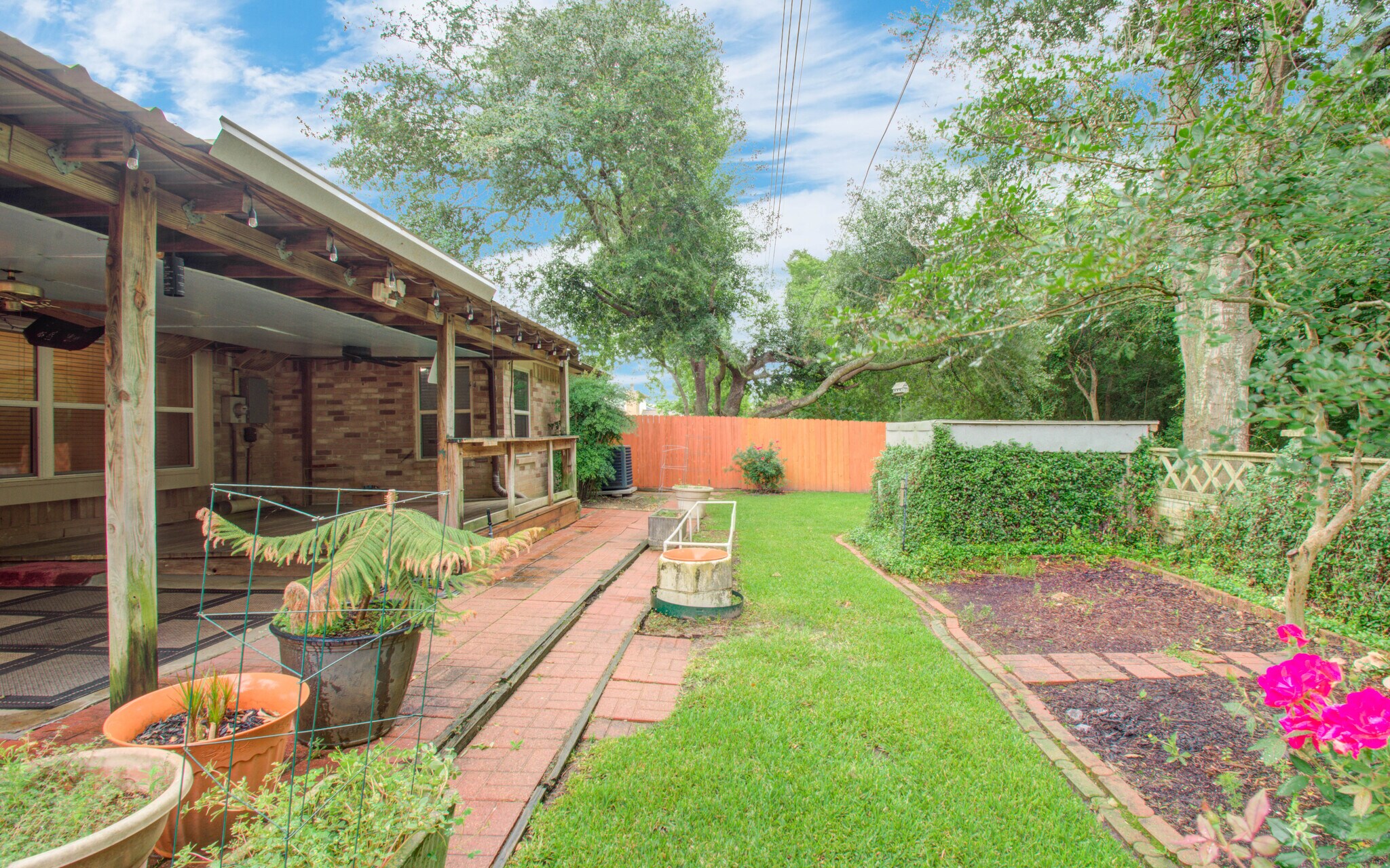 Building Photo - 13639 Harpers Bridge Dr
