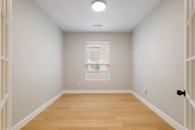 Building Photo - 411 Overton Ave