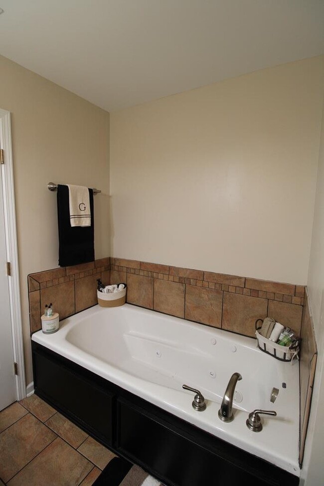 Building Photo - 2158 Balclutha Ln