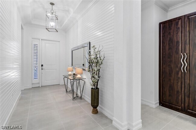 Building Photo - 9264 Glenforest Dr