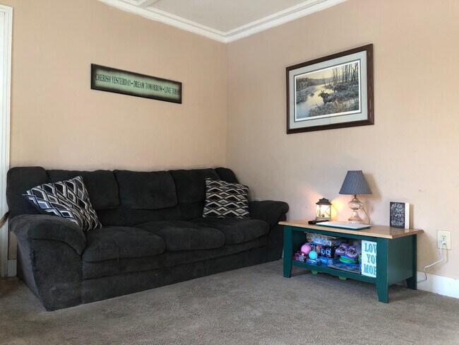 Building Photo - 50-52 Colby Rd