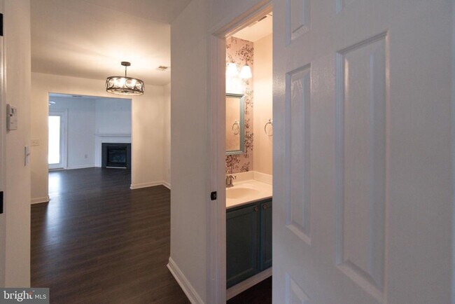 Building Photo - 9911 Blade Ct