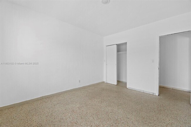 Building Photo - 800 83rd St