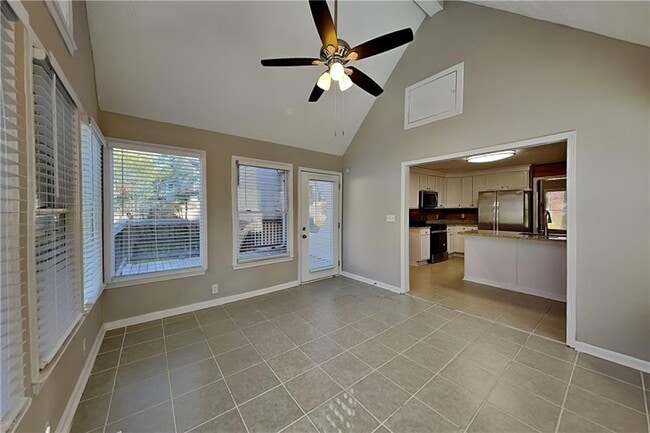 Building Photo - 3021 Wendy Ln