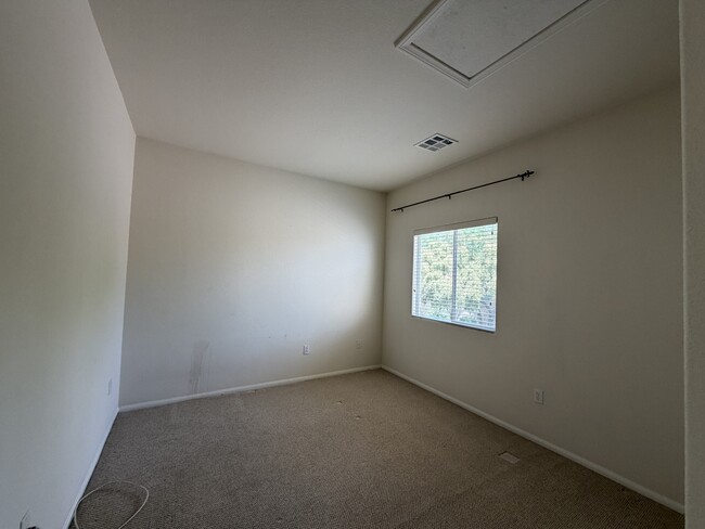 Building Photo - 11240 Playa Bonita Ave