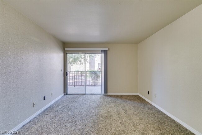 Building Photo - 4450 Sandy River Dr