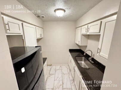 Building Photo - 1988 Cambridge Dr