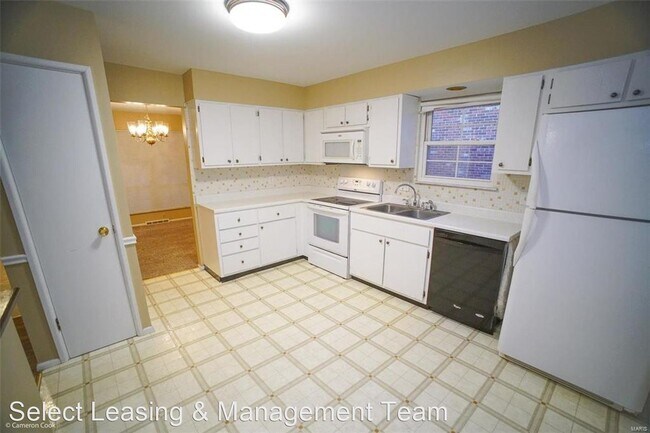 Building Photo - 4 br, 2 bath House - 1226 Wissmann Dr