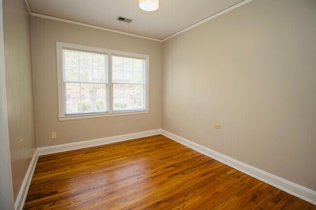 Building Photo - Bright & Modern Renovated 1-Bedroom Condo ...