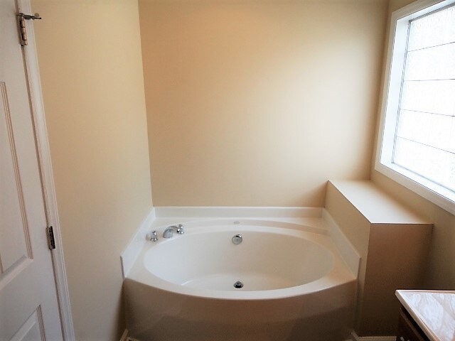 Building Photo - 6025 Brambleberry Way