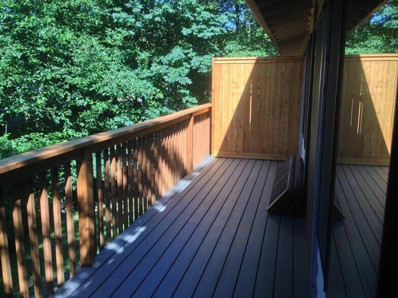 Empty Deck - 6125 NE 193rd Place