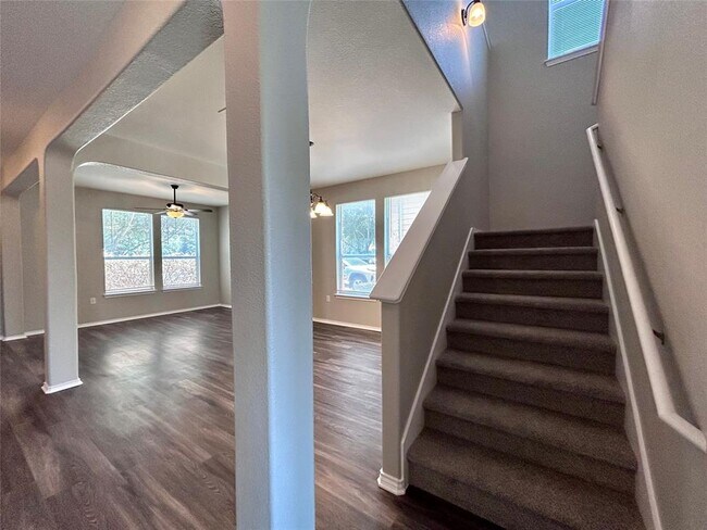 Building Photo - 8916 Ipswich Bay Dr