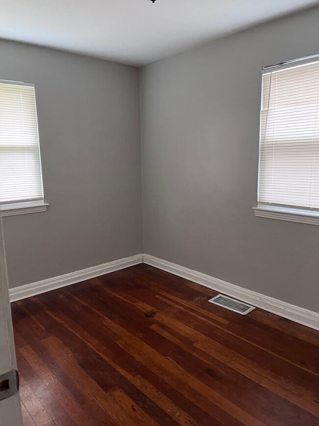 Building Photo - Cozy 2-Bedroom Ranch Home – Classic Brick ...