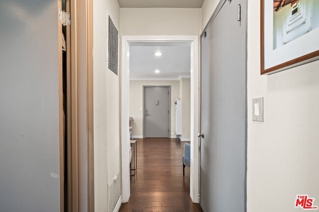 Building Photo - 1317 Stanford St