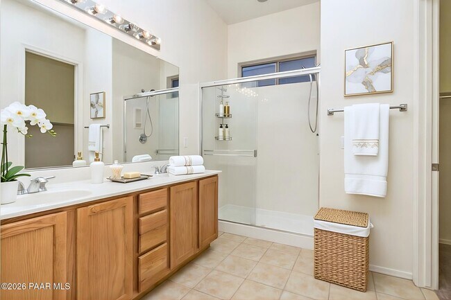 Building Photo - 4781 Wycliffe Dr