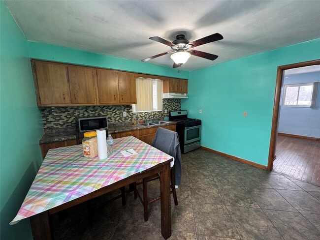 Building Photo - 58 High St