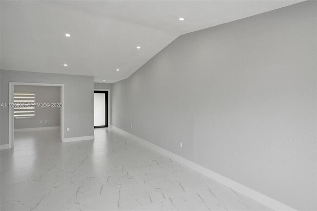 Building Photo - 5314 SW 140th Pl