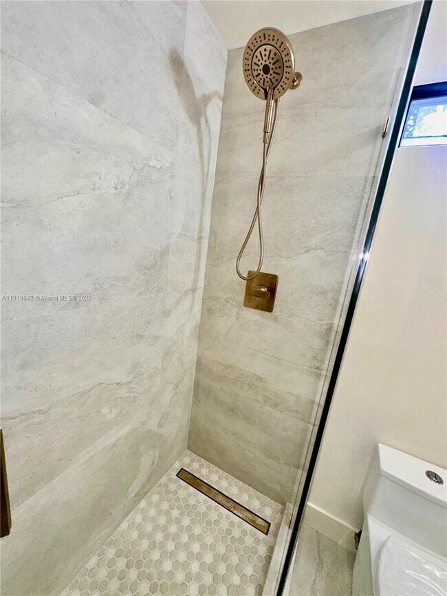 Building Photo - 11279 NW 15th Ct