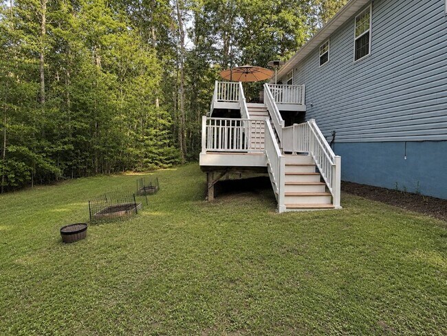 Building Photo - 6811 Sawmill Cir