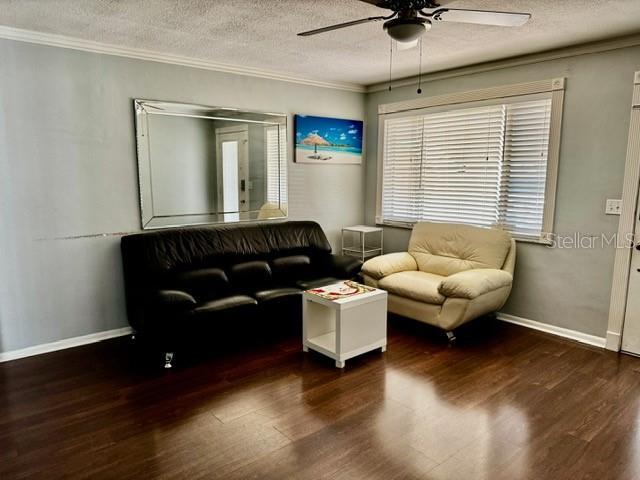 Building Photo - 1155 San Remo Dr