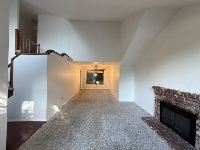 Building Photo - 4102 209th Pl NE