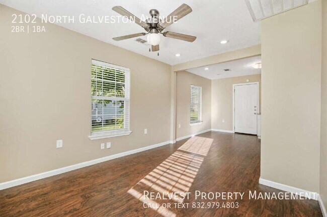 Building Photo - 2102 N Galveston Ave