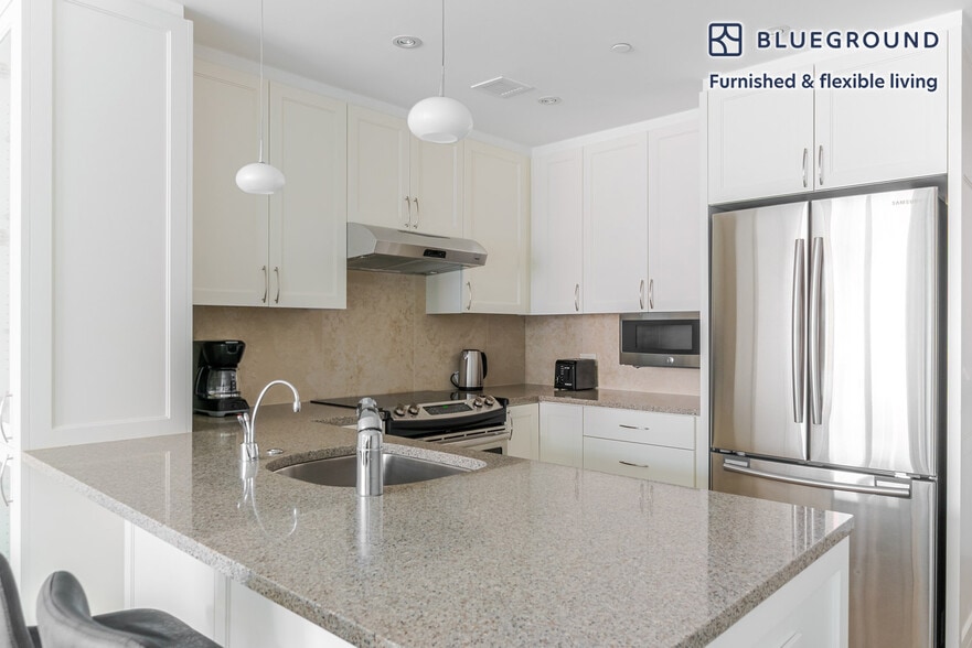 Building Photo - 425 8th St NW