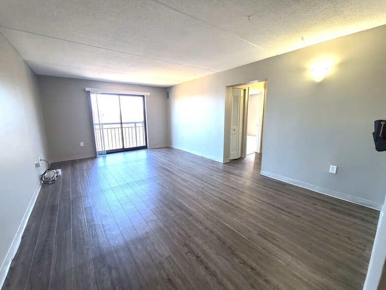 Primary Photo - 7 Ocean View Dr