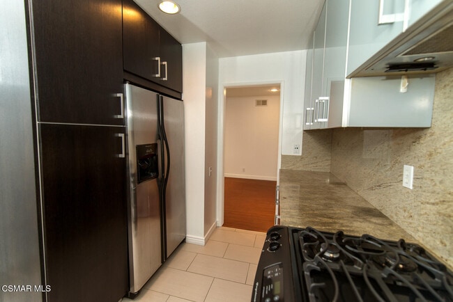 Building Photo - 31515 Lindero Canyon Rd