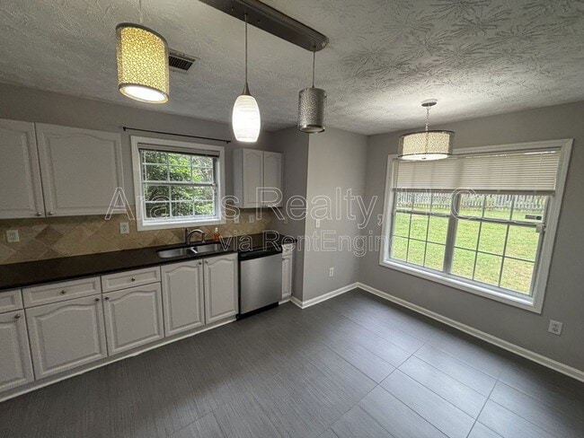 Building Photo - 2251 Mainsail Ct