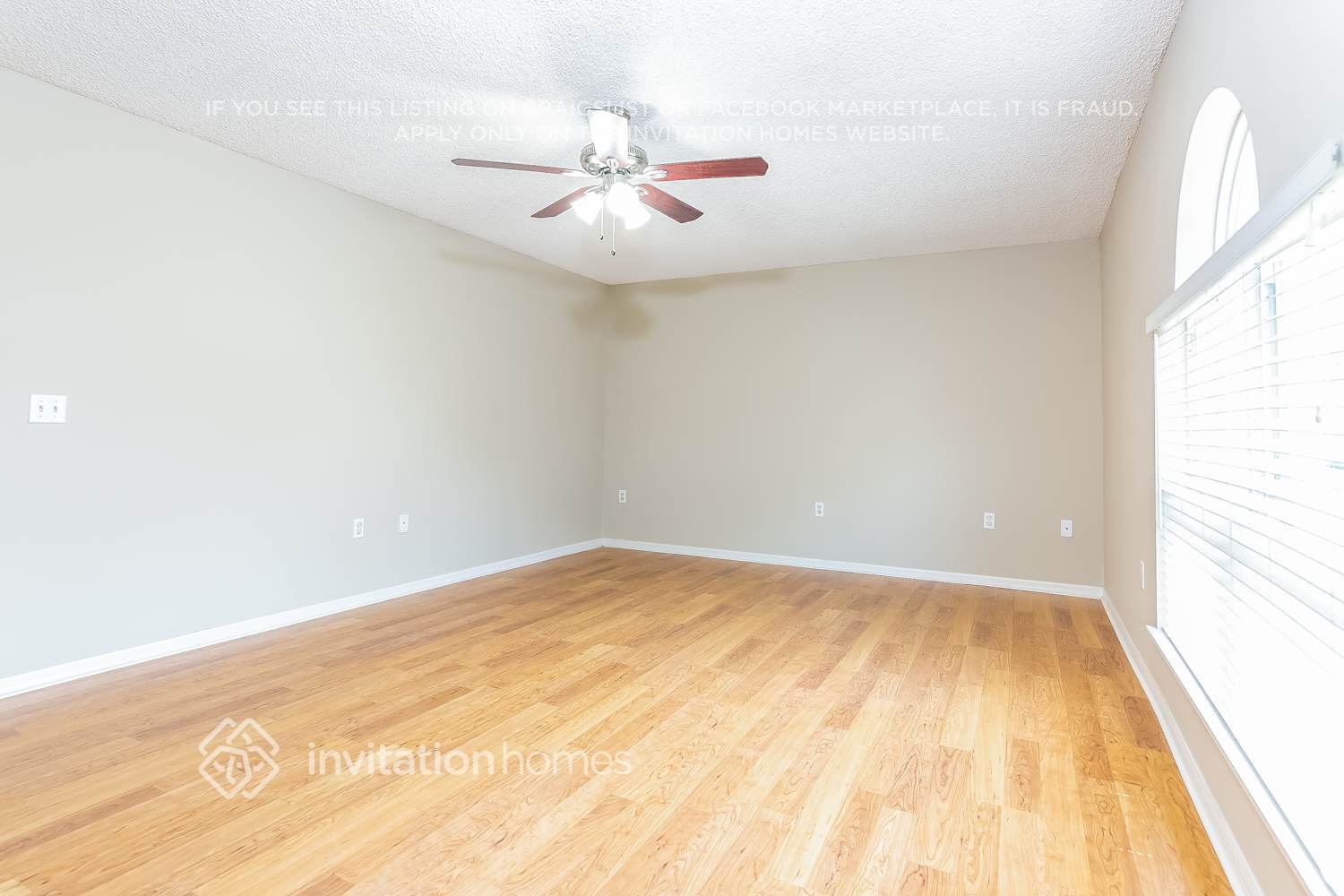 Building Photo - 1800 Brookshire Cir