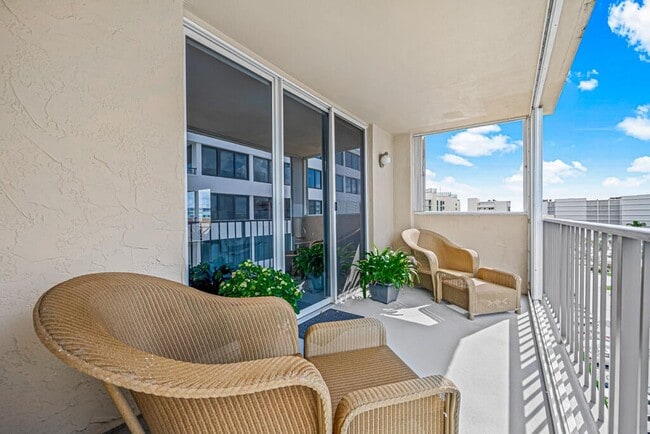 Building Photo - 3581 S Ocean Blvd