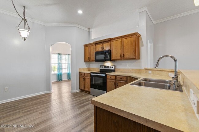 Building Photo - 3265 Woodglen Dr