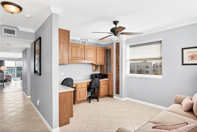 Building Photo - 6061 N River Run Dr
