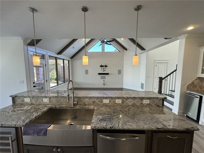 Building Photo - 21 S Prairie Dunes Dr