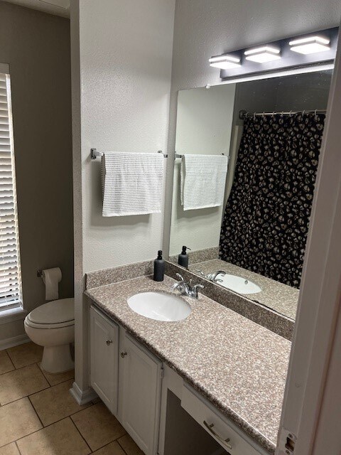 Building Photo - 2379 Briarwest Blvd