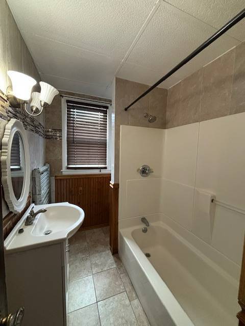 Building Photo - 23 Hampton St