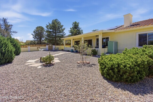Building Photo - 5775 Goldenrod Way