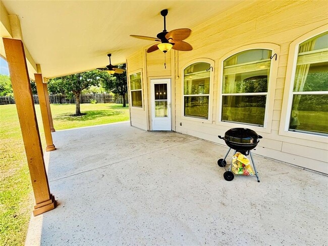 Building Photo - 4430 Pasada Ln
