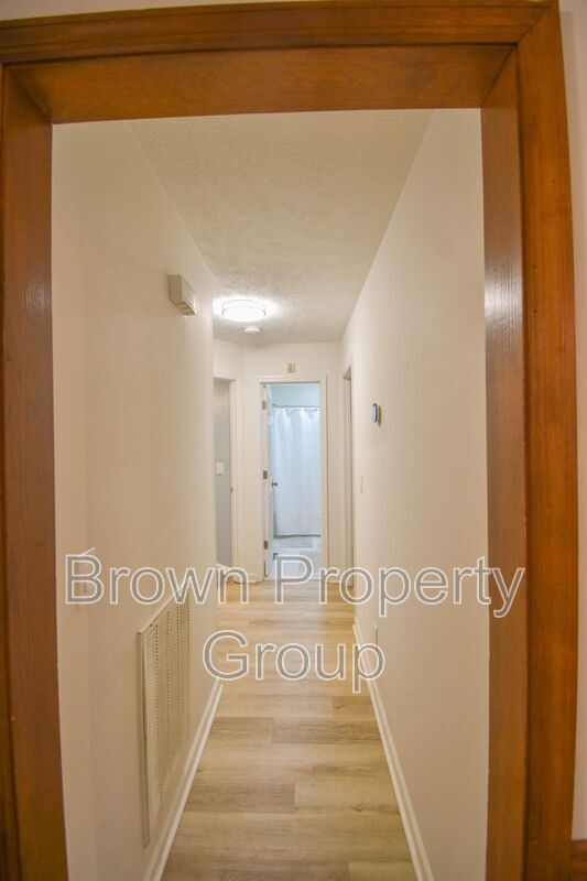 Building Photo - 1651 Greenock Ave