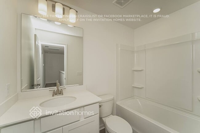 Building Photo - 5027 Ragsdale Dr