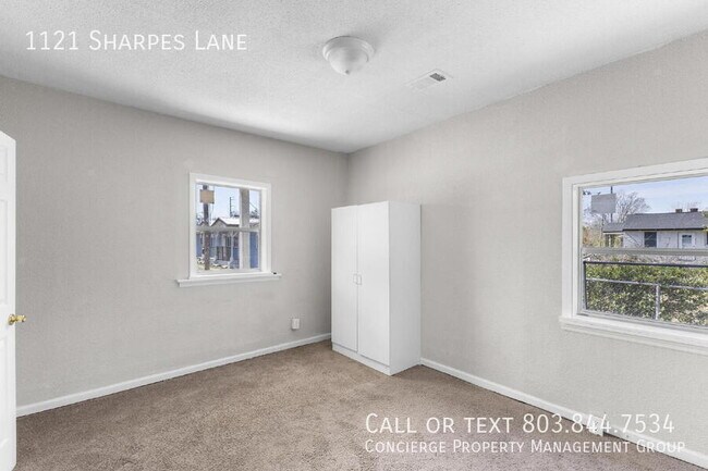 Building Photo - 1121 Sharpes Ln