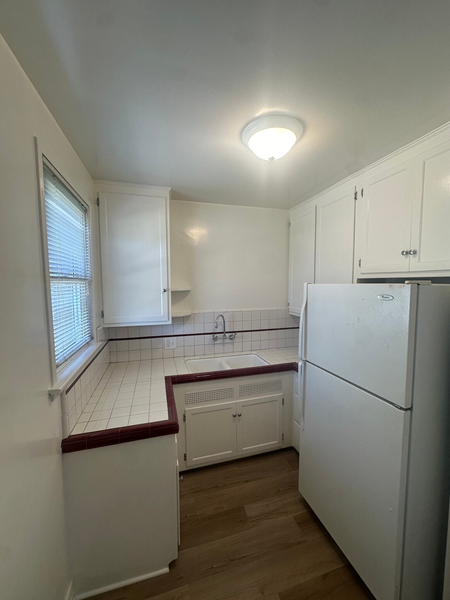 Building Photo - 4536 N Lakewood Blvd