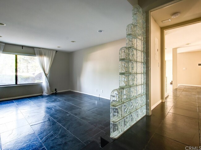 Building Photo - 27780 Inverness-