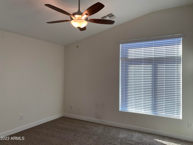 Building Photo - 2725 E Mine Creek Rd