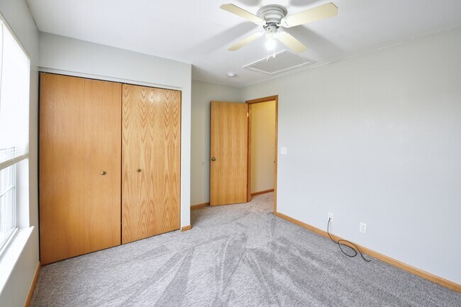 Building Photo - 1807 S Wentworth Cir