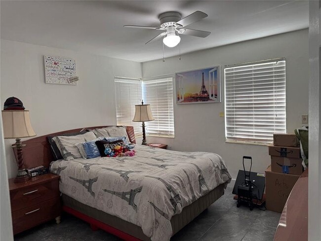 Building Photo - 1631 NE 32nd St