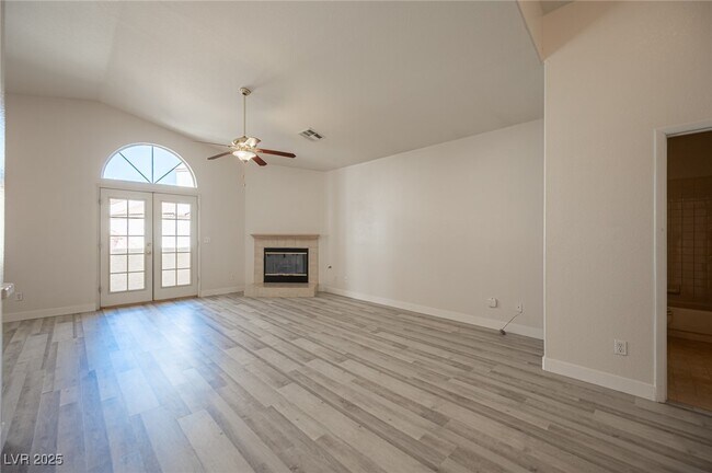 Building Photo - 8301 Boseck Dr