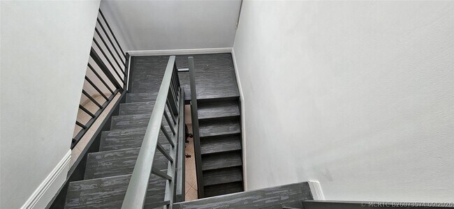 Building Photo - 2575 S Ocean Blvd